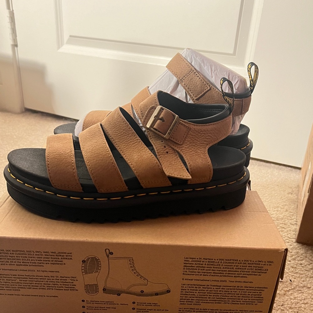 NEW Dr. Martens Blaire SAVANNAH TAN - Picture 6 of 12
